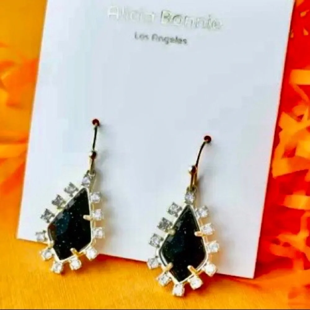 NWT Alicia Bonnie “Thetis” in Galaxy Black - Picture 2 of 2